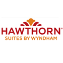 الشعار الخاص بسلسلة فنادق Hawthorn Suites